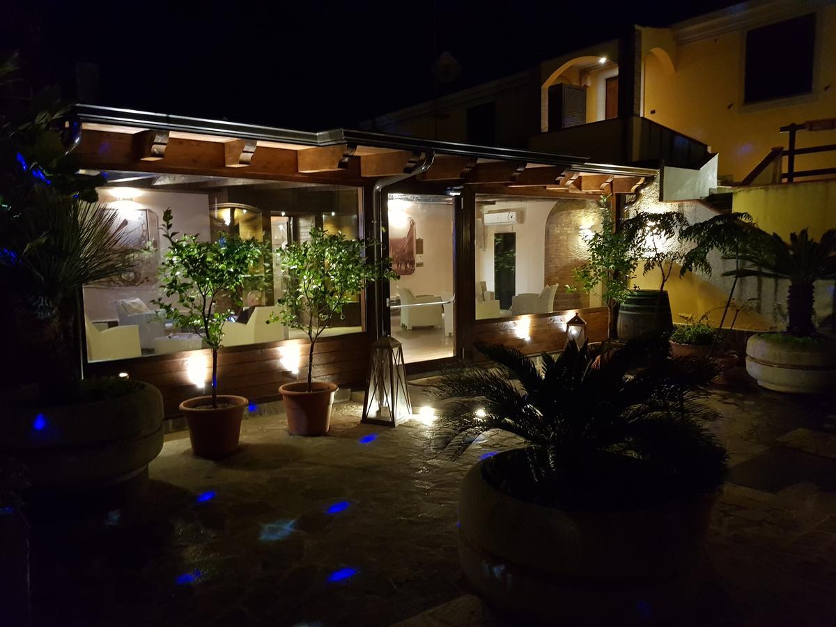 Il Borghetto Hotel Ristorante Lamezia Terme Bagian luar foto