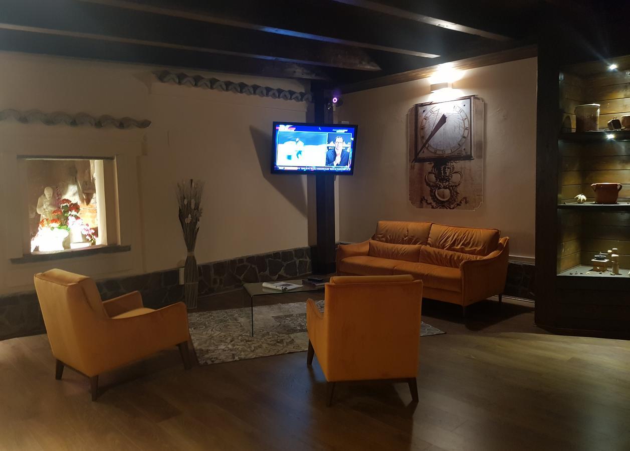 Il Borghetto Hotel Ristorante Lamezia Terme Bagian luar foto