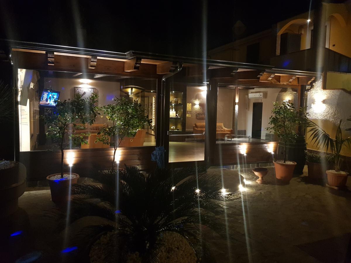 Il Borghetto Hotel Ristorante Lamezia Terme Bagian luar foto