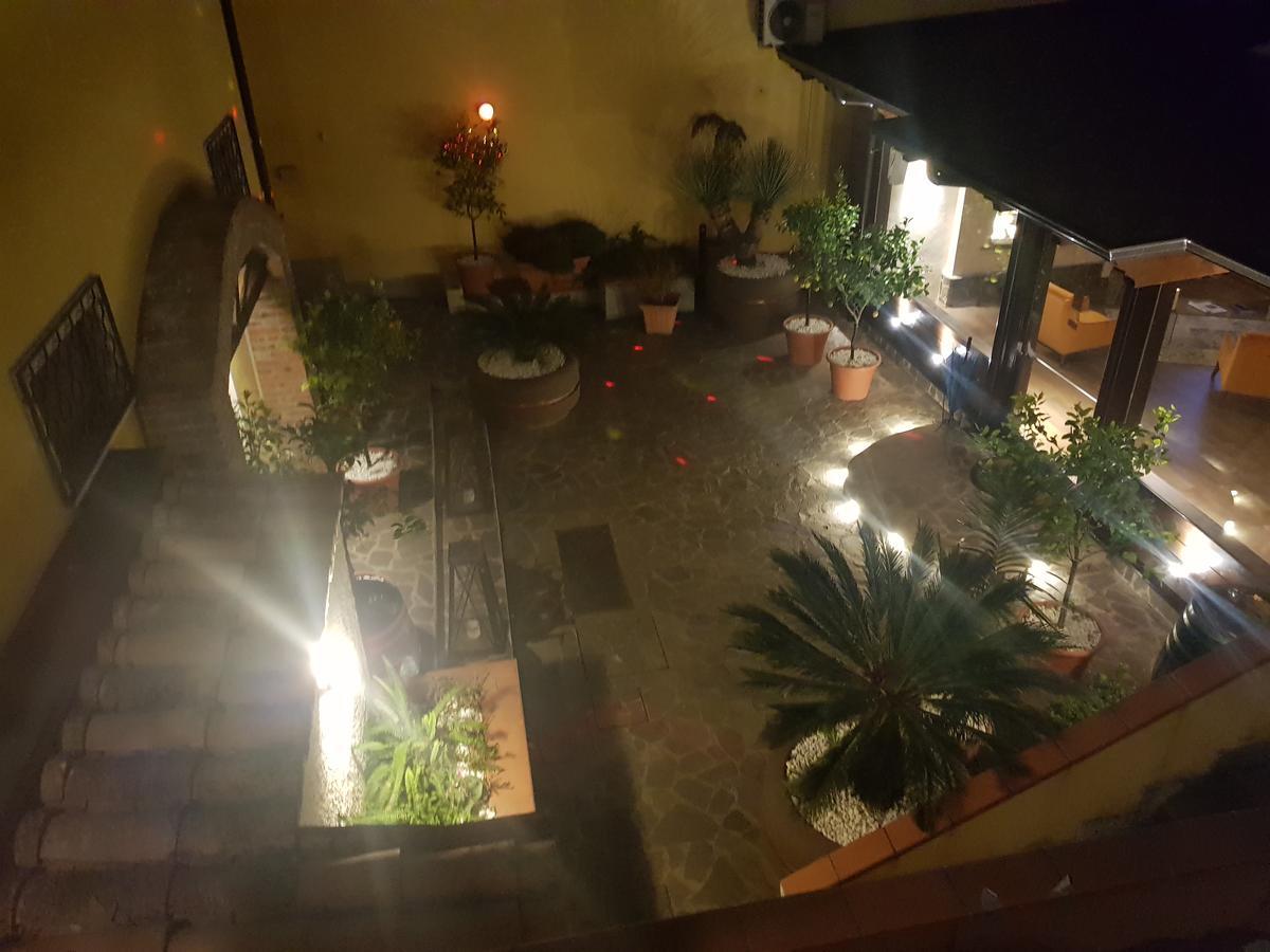 Il Borghetto Hotel Ristorante Lamezia Terme Bagian luar foto