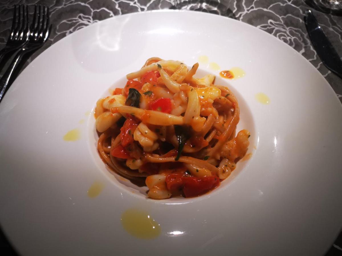 Il Borghetto Hotel Ristorante Lamezia Terme Bagian luar foto